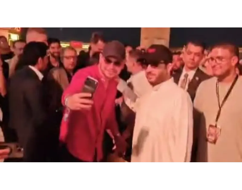 تركي آل الشيخ يخطف الأنظار في "جلوري جيزة" وسط تفاعل الجماهير بالأهرامات