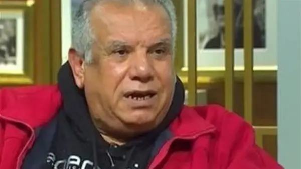 فتوح أحمد يروي تفاصيل مؤلمة عن رحيل شقيقه بالسرطان (فيديو)