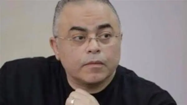 "اسمها متكتبش على التتر". عمرو سمير عاطف يعتذر لابنته ملك بعد عملها بمسلسل ورد على فل وياسمين