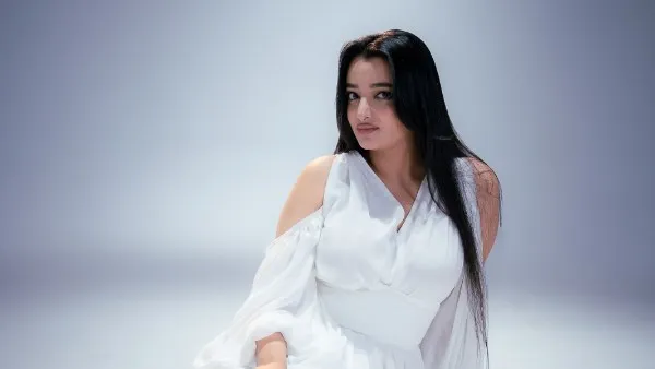 أغنية مانحساب التعاون الثانى للمطربة أمل فتحى مع روتانا
