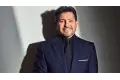 من سيد درويش لـ أمير الغناء العربي. محطات ثرية في حياة هاني شاكر