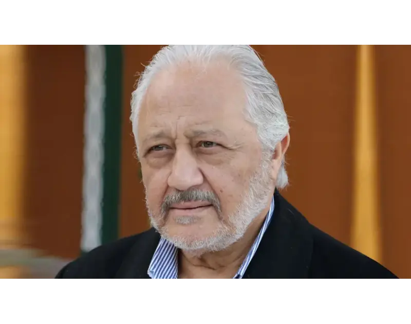 صدمة خالد زكي على الهواء بعد إعلان وفاة هاني شاكر (فيديو)