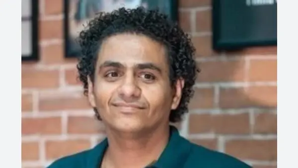 محمد صلاح العزب فماذا قال