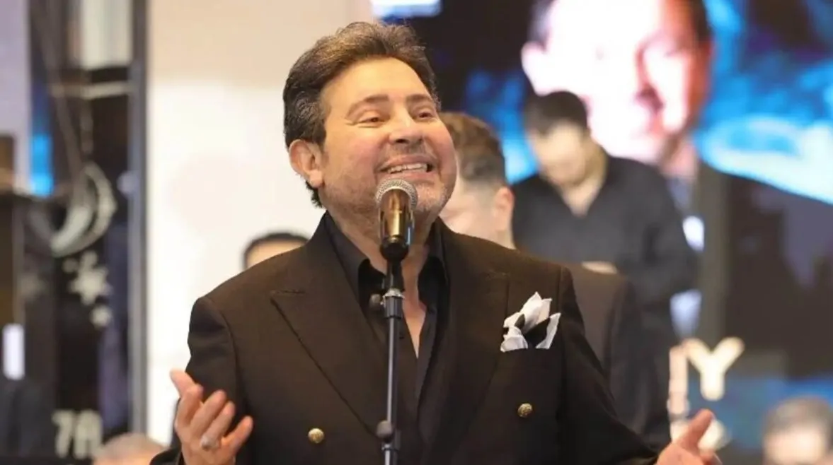 "ربنا ما يحرمني منكم". آخر كلمات الفنان هاني شاكر قبل وفاته