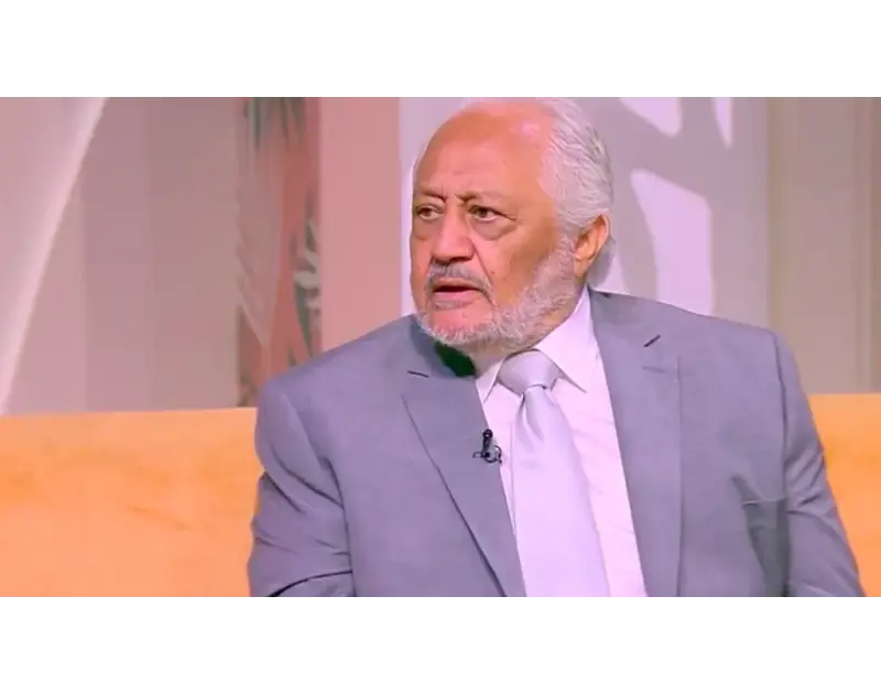 خالد زكي في جنازة صديقه هاني شاكر