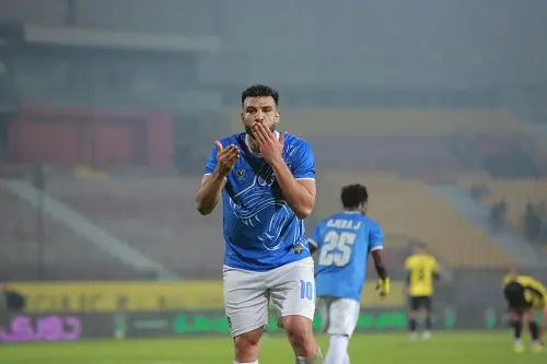 100 يورو يا معلم. مكافأة استثنائية لشكري نجيب