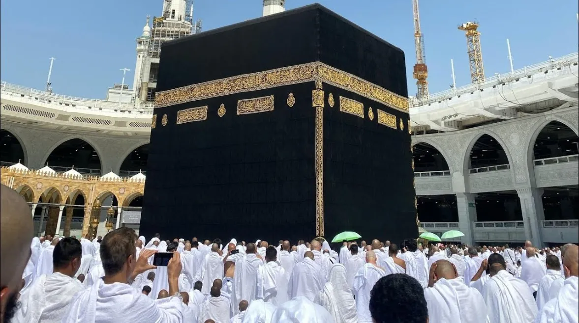 لأداء الفريضة بسلام. نصائح هامة لتجنب الجفاف والإجهاد في الحج
