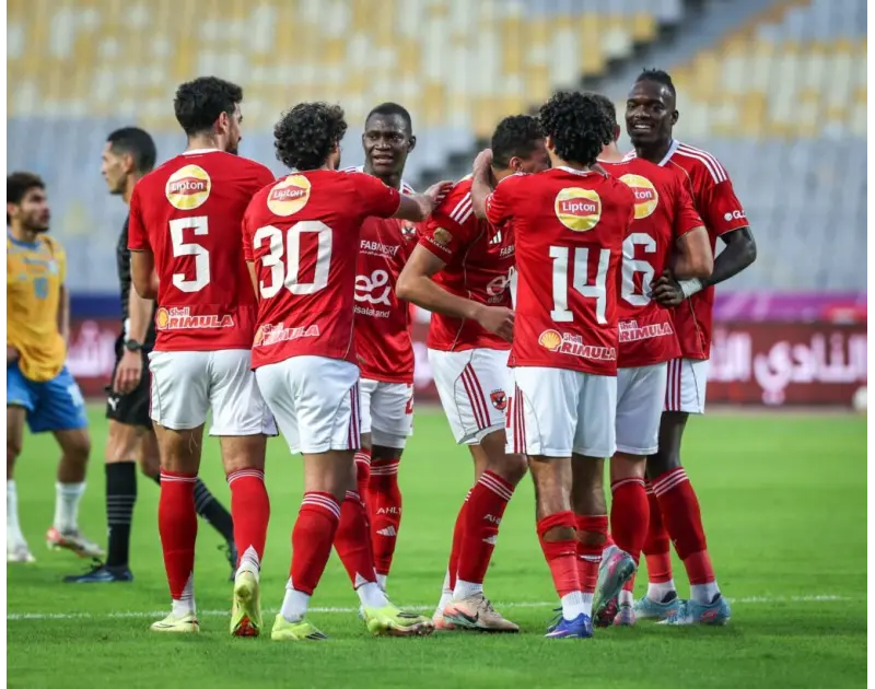 قبل مواجهة الغد. ماذا فعل الأهلي مع صافرة محمود ناجي بالدوري؟