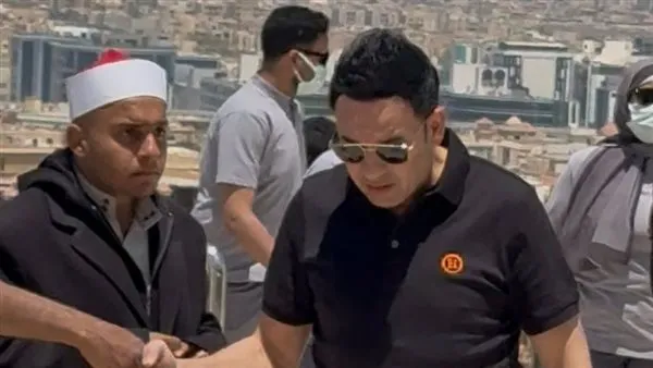 إيهاب توفيق ومصطفى قمر يشاركان في تشييع جثمان هاني شاكر