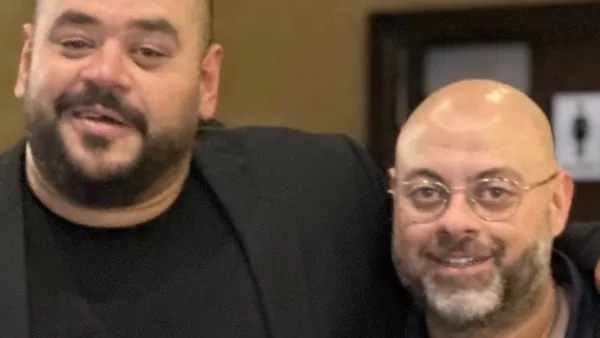 يا معتز التوني يهنئ محمد ممدوح بعيد ميلاده