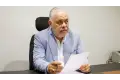أشرف زكي يتحرك قانونياً: شكوى ضد مذيع يقتحم جنازات الفنانين
