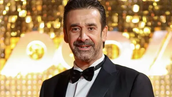 مفاوضات مع كريم عبدالعزيز للعودة للدراما بمسلسل جديد في رمضان 2027