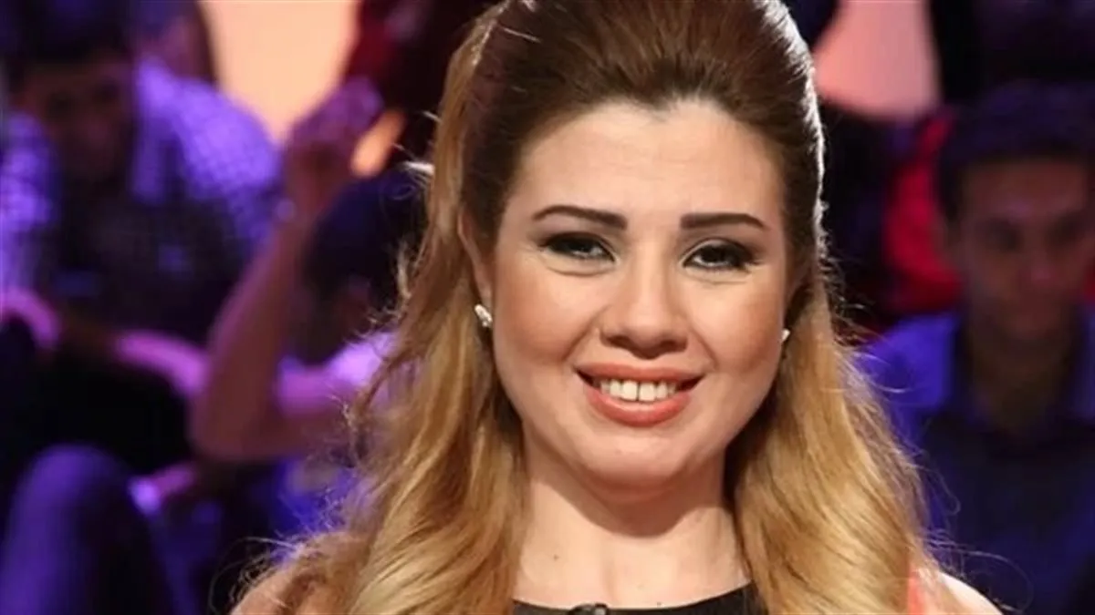 رانيا فريد شوقي تنور دار الأوبرا بافتتاح معرض الفن في عيون الإنسان