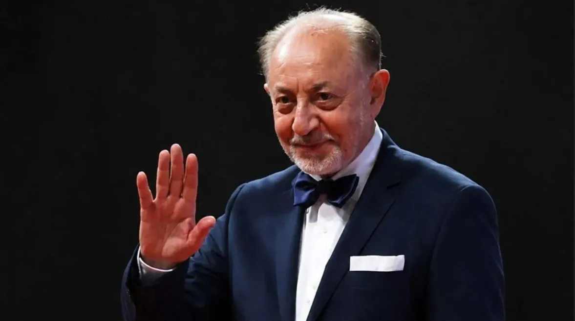 "هموت في سلام".. كواليس اللحظات الأخيرة في حياة الفنان عبدالعزيز مخيون