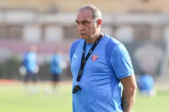 كواليس مفاوضات بيراميدز مع علي ماهر لخلافة يورتشيتش