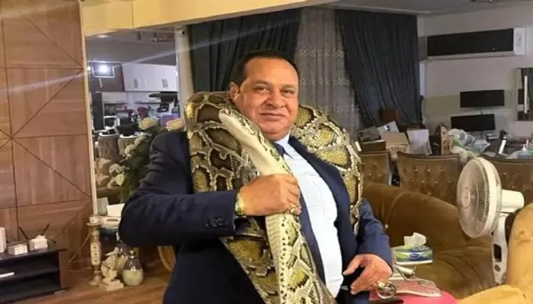 صبري نخنوخ في قفص الاتهام مجدداً بسبب سيارة فارهة