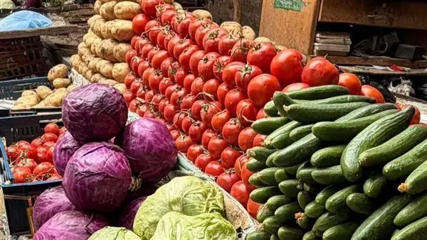 حقيقة أسعار الخضار والفاكهة.. ليه بندفع أكتر من سعر الجملة؟