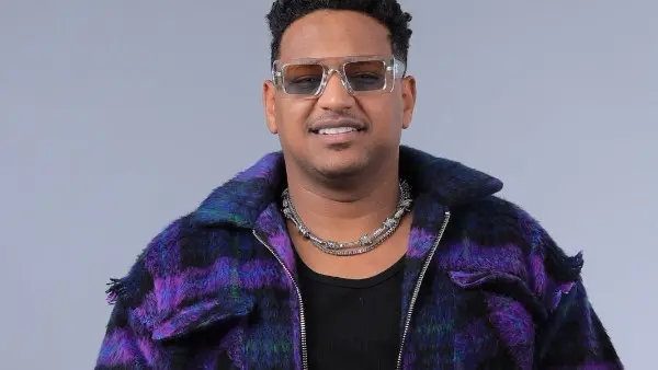 إسلام شيندي يتصدر منصة أنغامي بأغنية زومبي
