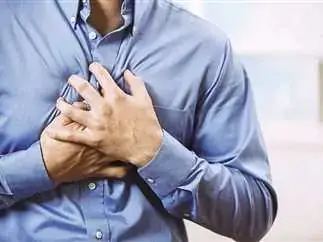 الموت السكوتي: كواليس توقف القلب المفاجئ بين الشباب والسر المدفون في صالات الجيم