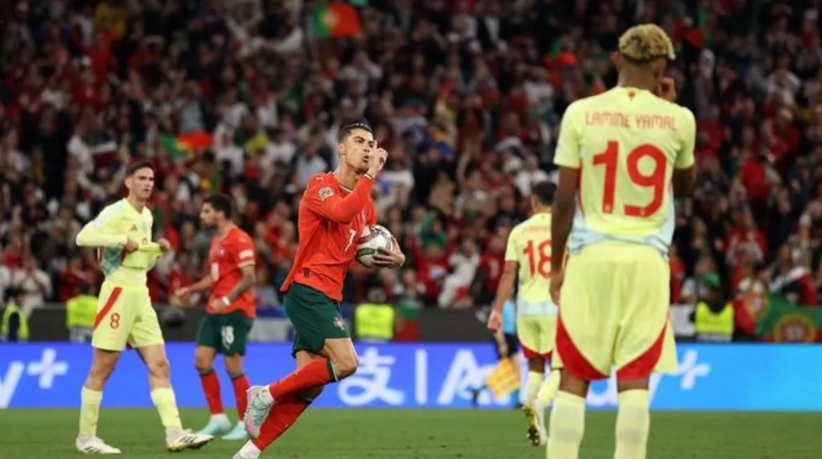أسرار التشكيل الفني في كرة القدم وكيف يقرأ المدرب مباريات كأس العالم