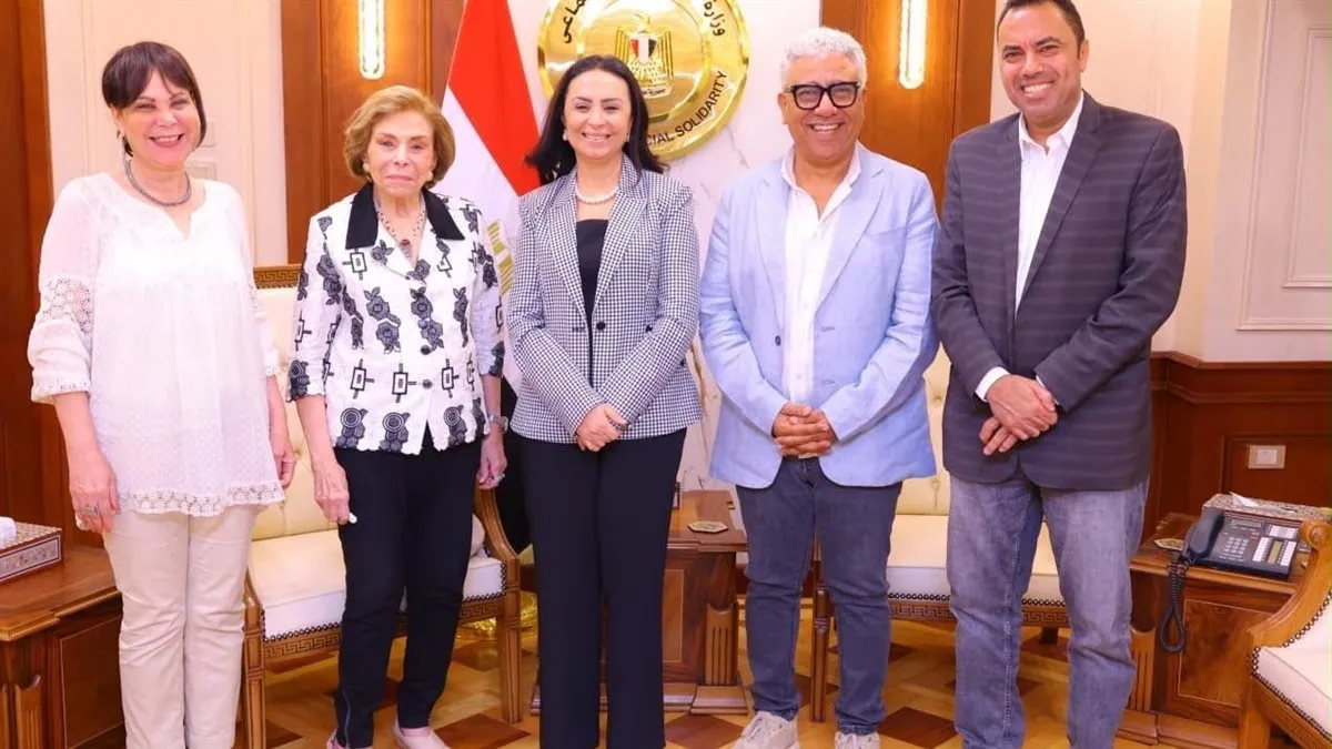 وزيرة التضامن تستقبل وفد مهرجان أسوان الدولي لأفلام المرأة وتناقش استعدادات الدورة الجديدة