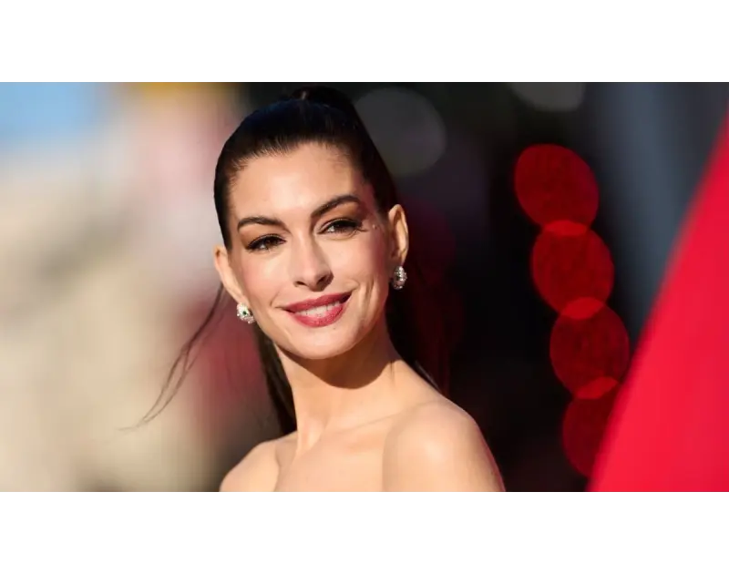 النجمة العالمية آن هاثاواي تعلن عن حملها الثالث وسط ترقب لفيلمها الجديد