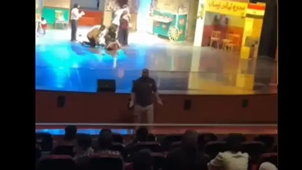 من التمثيل حرام لتدخل ياسر جلال. القصة الكاملة لأزمة منع عرض مسرحية كلية حقوق