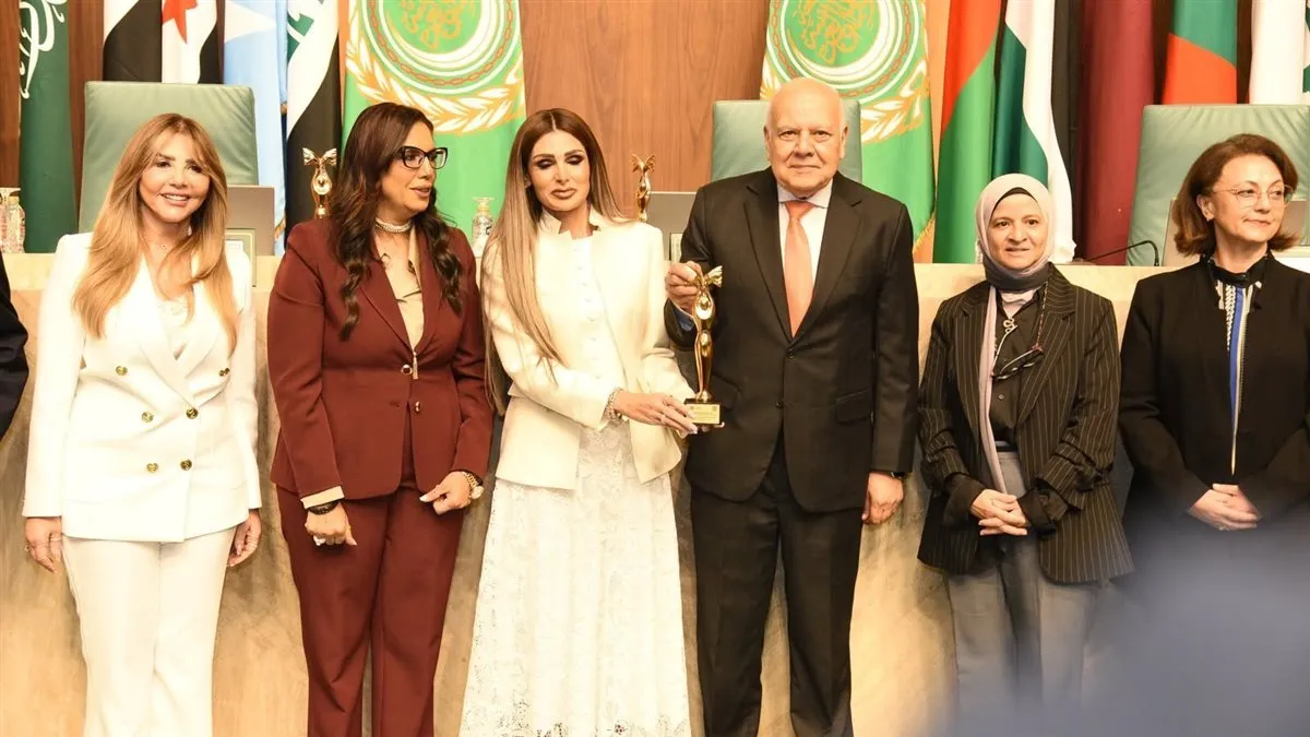 ياسمين ثروت تتوج بجائزة المرأة العربية للمسؤولية المجتمعية 2026