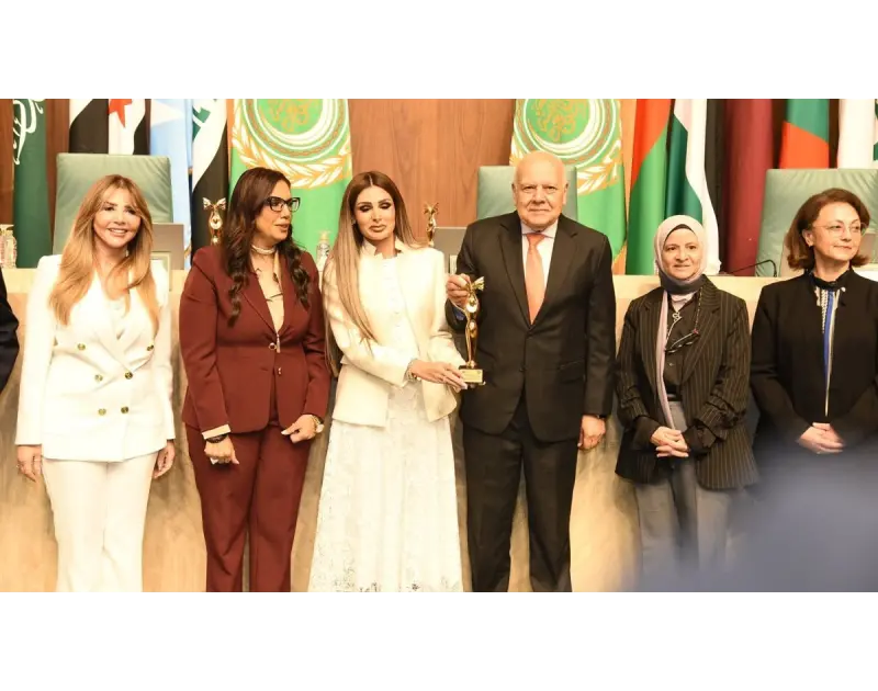 ياسمين ثروت تتوج بجائزة المرأة العربية للمسؤولية المجتمعية 2026