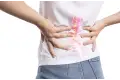 وجع الضهر الصبح مش دايماً مرض.. إزاي تفهم جسمك وتريح أعصابك