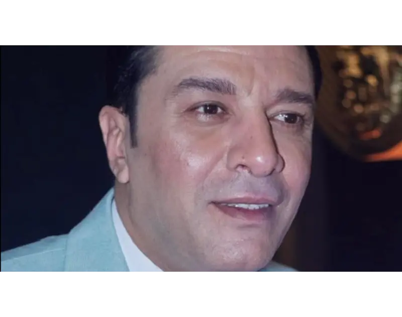 تفاصيل أزمة مصطفى كامل وأهالي الشرقية ورد فعل نجله الصادم