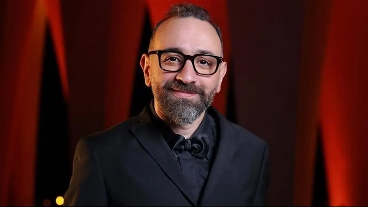 سر نجاح مسرحية خيال مريض: تحليل إشادة المخرج عمرو سلامة