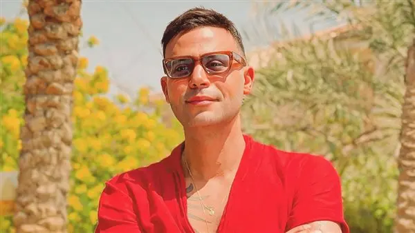 محمد إمام في اختبار المسرح: هل ينجح "برنس العالم" في الحفاظ على بريق النجومية؟