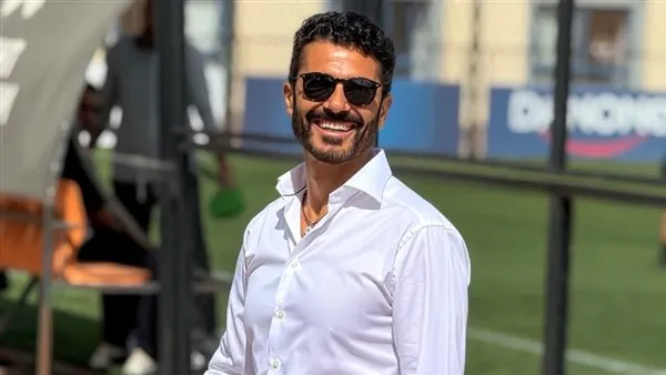 عودة النجم خالد النبوي بمسلسل رحلة طاهر المصري: صراع الملاعب وتمكين المرأة خارج السباق الرمضاني