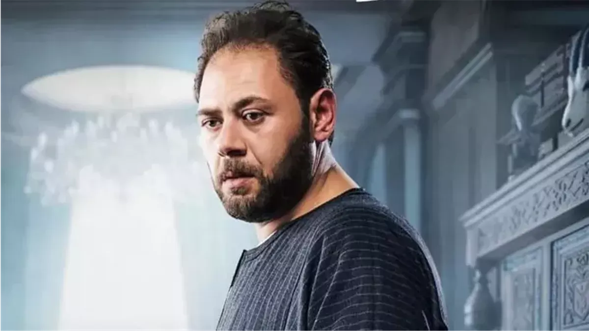 كواليس الغضب الجماهيري: محمد علي رزق يفتح النار على تحكيم مواجهة مصر والأرجنتين
