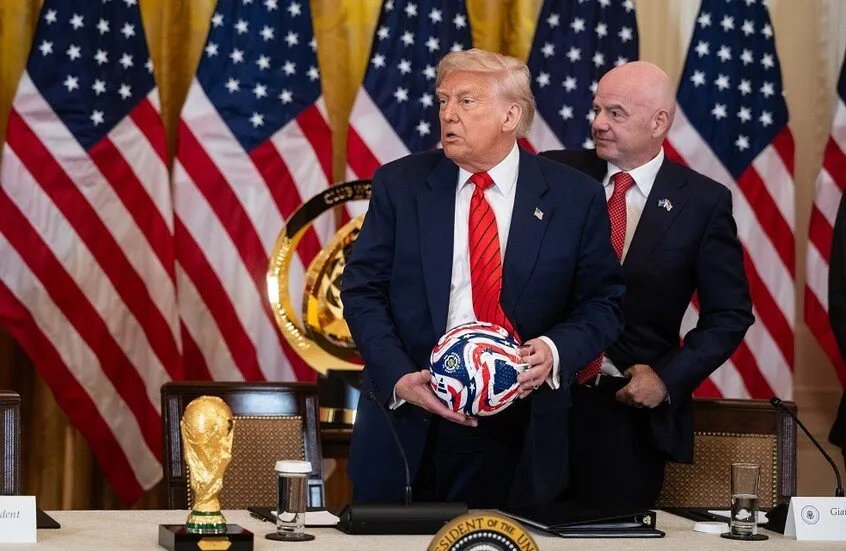 فضيحة إنفانتينو والضغوط السياسية في الملاعب