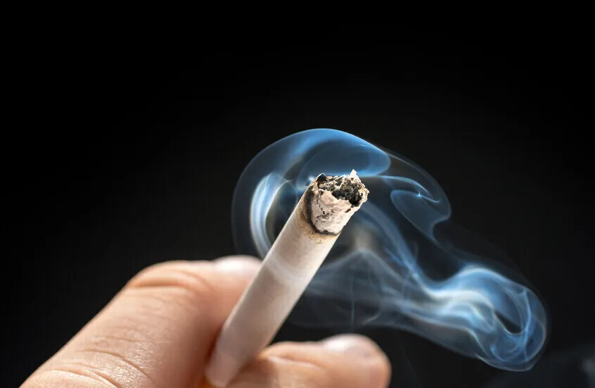 الحقيقة المرة: إزاي السيجارة بتدمر شرايينك من جوه بآلية خفية