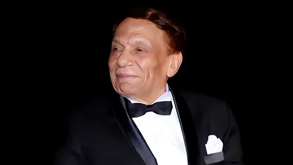 حكاية الزعيم عادل إمام بعيداً عن الأضواء وأسرار حياته اليومية