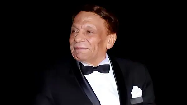 حكاية الزعيم عادل إمام بعيداً عن الأضواء وأسرار حياته اليومية