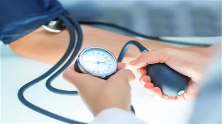 طبيب يكشف أخطاء شائعة عند قياس ضغط الدم ...مصر
