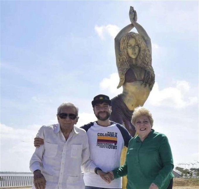 الإعلان عن تمثال شاكيرا في مدينة بارانكويلا الكولومبية |صور 