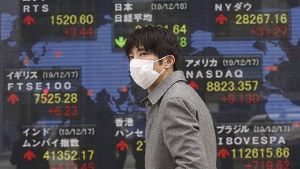 الأسهم اليابانية تغلق على تباين