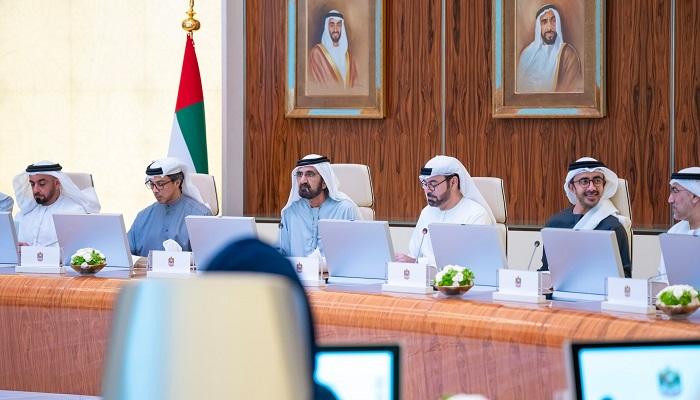 مجلس الوزراء الإماراتي يستعرض أداء القطاع الصناعي ومبادرات لدعم سوق العمل