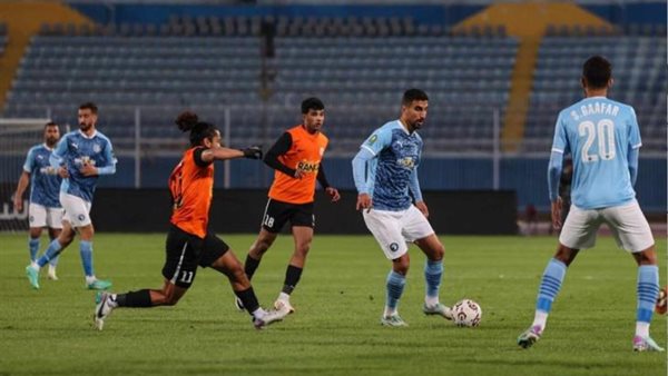 بيراميدز يواجه المقاولون العرب في مباراة الليلة بالدوري المصري 