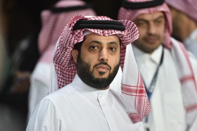 تعليق ناري من تركي آل الشيخ بعد رفض الزمالك خوض مباراة الأهلي في السعودية 