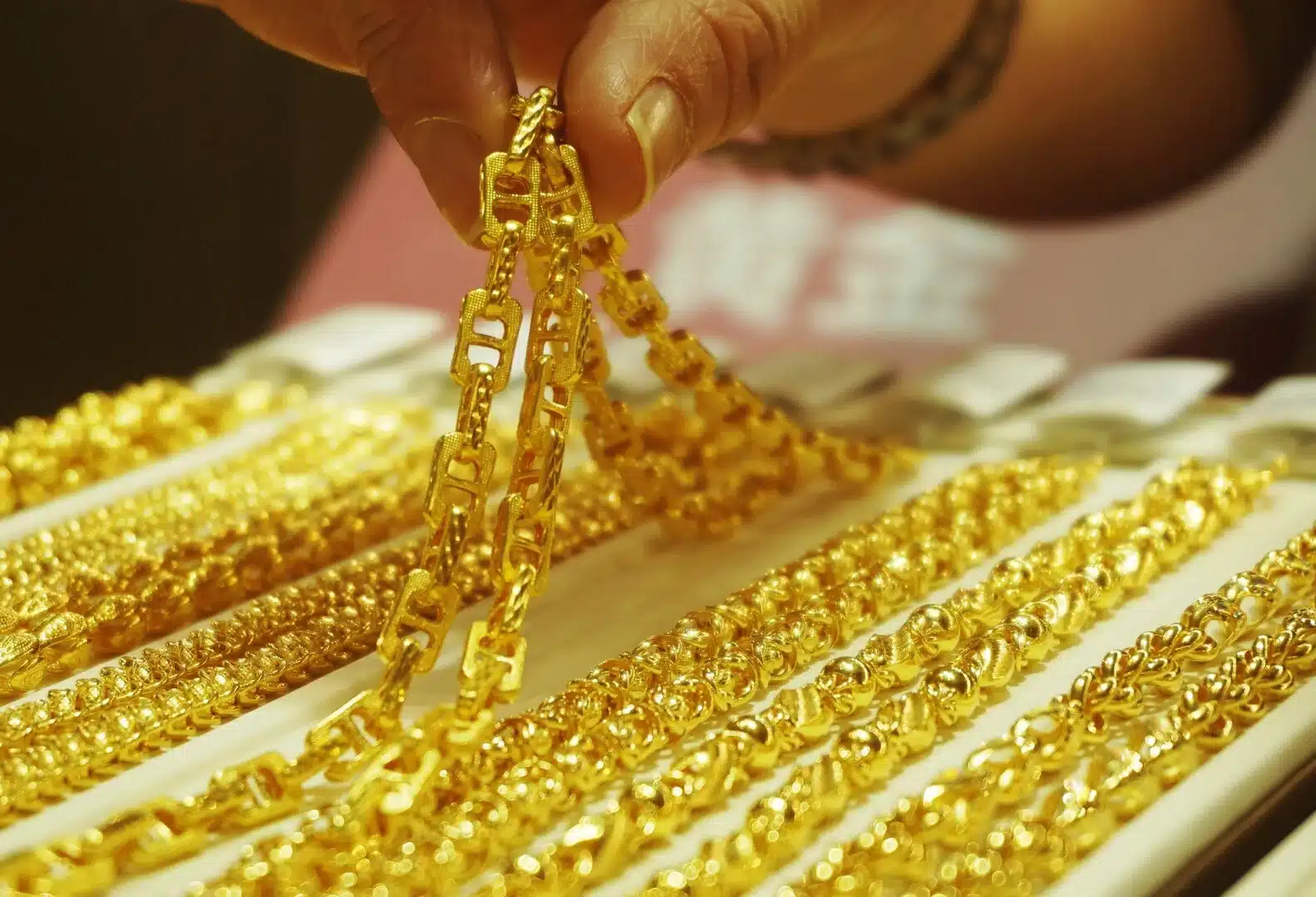«زاد 90 جنيه في الجرام»| قفزة في أسعار الذهب في مصر اليوم الاثنين 15 أبريل 2024 