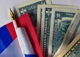 خطة الولايات المتحدة لاستخدام الأموال الروسية لمساعدة أوكرانيا تهدد الدولار
