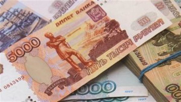 تراجع العملات الرئيسية أمام الروبل الروسي