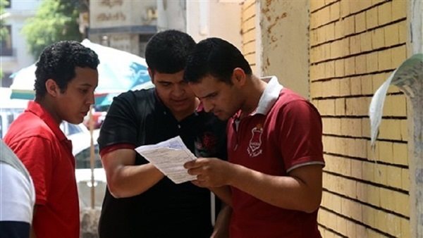 رصد حالة غش بالهاتف المحمول بامتحانات صفوف النقل بالجيزة