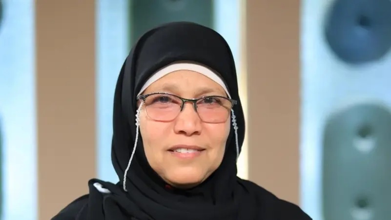مريم الكرمي يغني خلفها مليون مواطن : أنثي السنجاب
